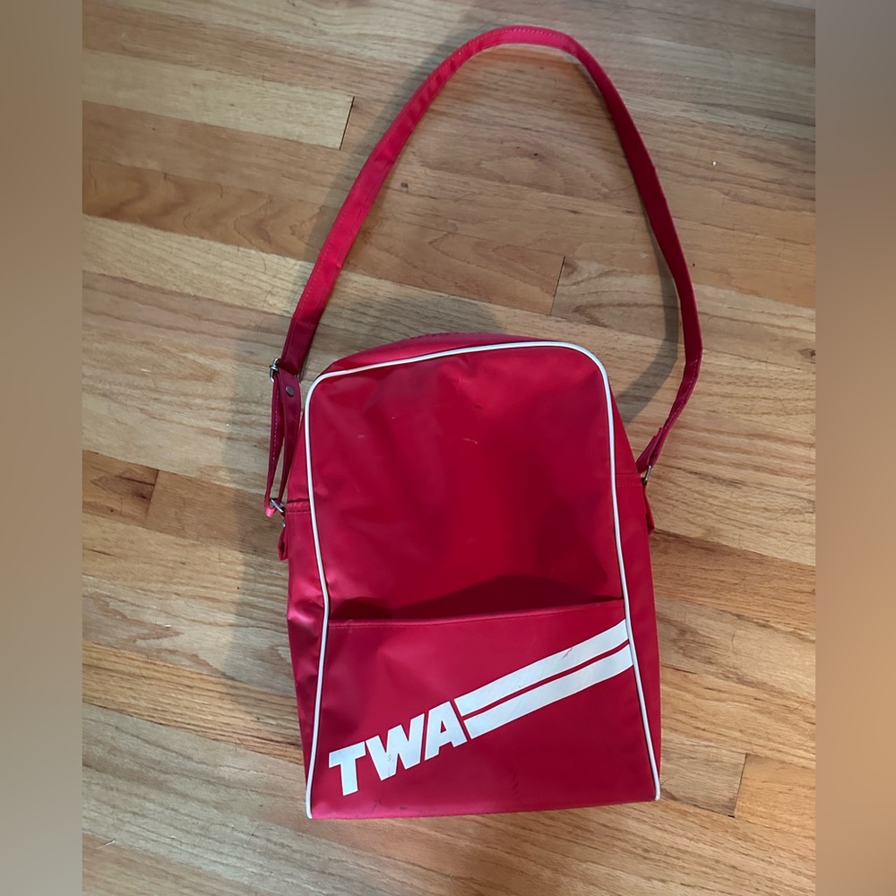 Vintage TWA Trans World Vacations Red White Zip Shoulder Travel Carry On Bag